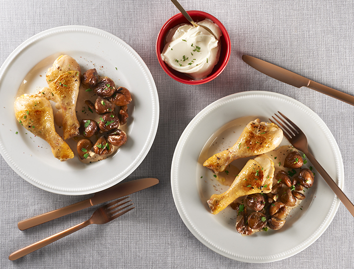 Découvrez la recette internaute Maître CoQ, du Poulet aux châtaignes express. Une combinaison parfaite à tester rapidement !